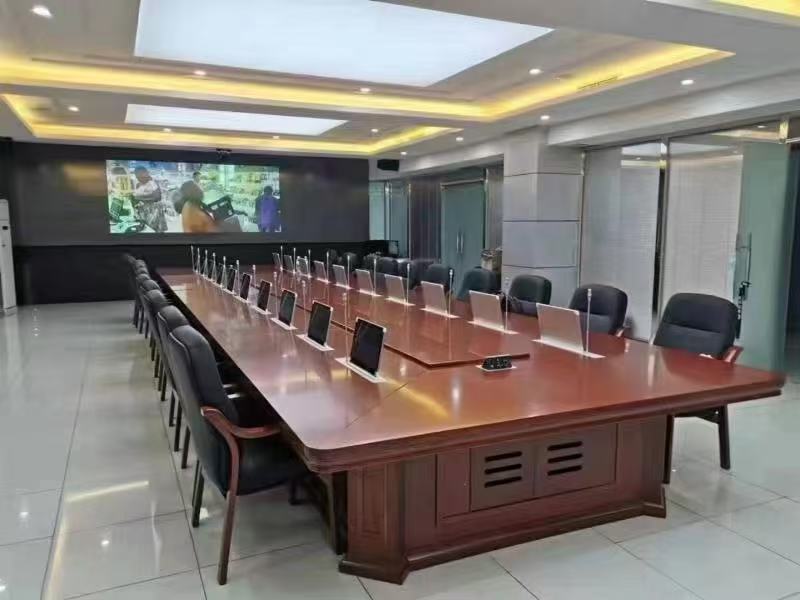 如何选购适合工厂办公区的办公家具？