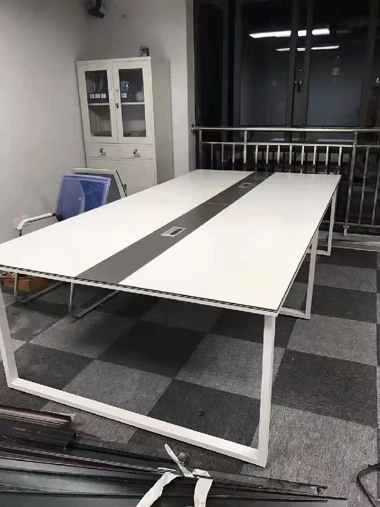 办公家具的尺寸和空间利用率如何平衡？